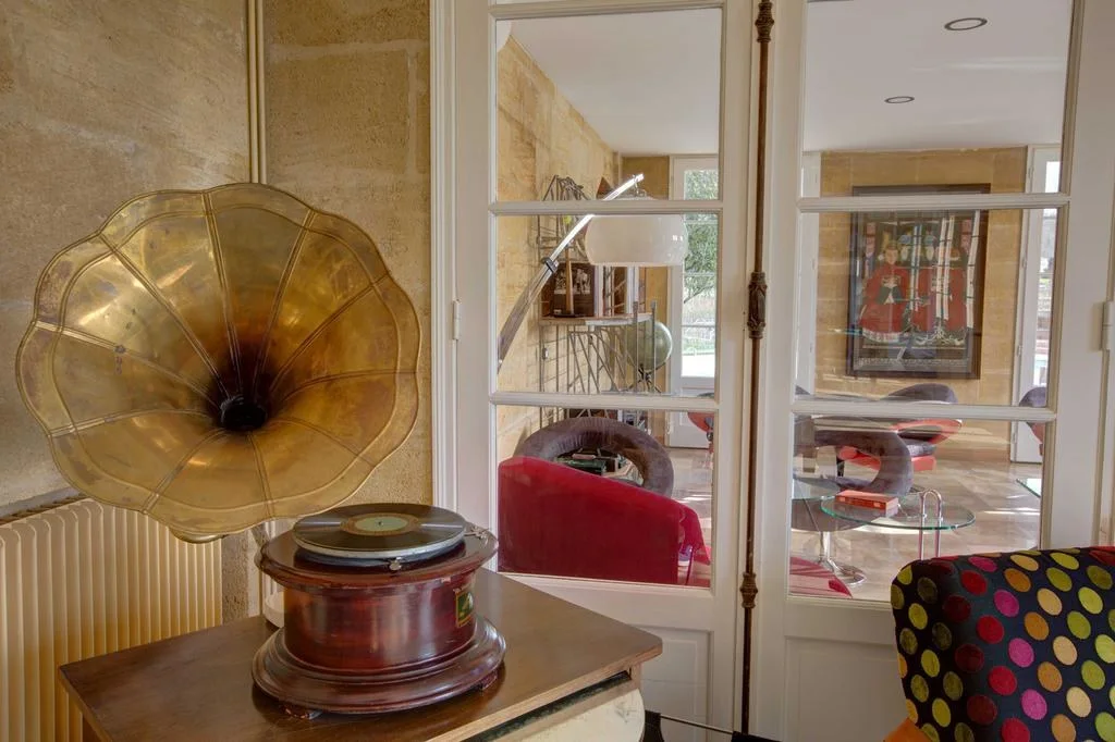 Le gramophone du salon