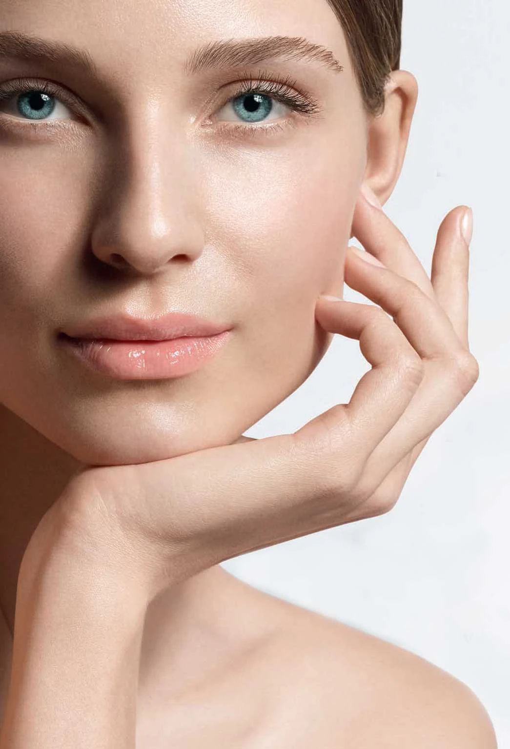 Visuel Institut Esthederm consacré au visage et à la peau