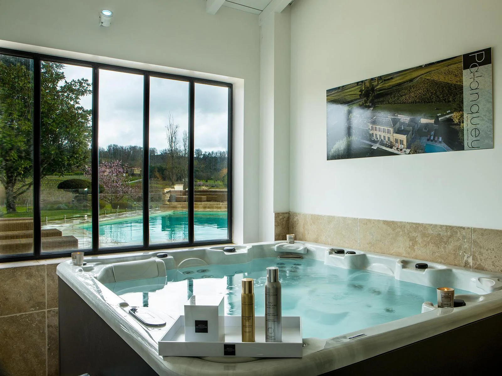 Jacuzzi du Spa Palanquey près de Saint-Émilion