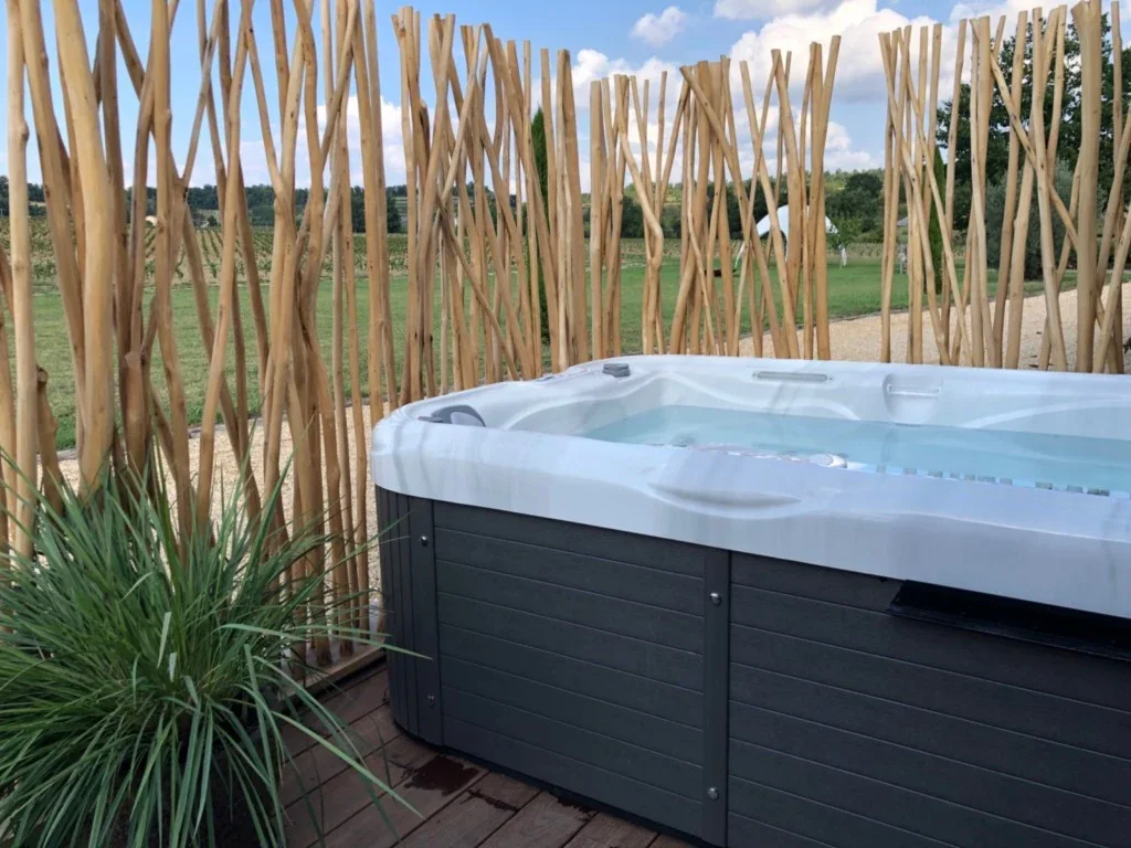 Suite Vignoble — jacuzzi privatif